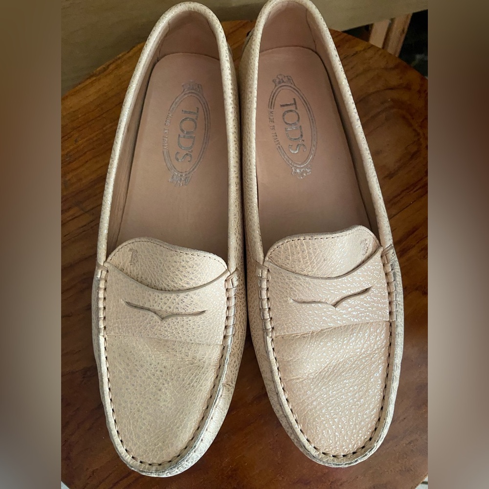 Tod's Nude Pebbled Leather Penny Loafers